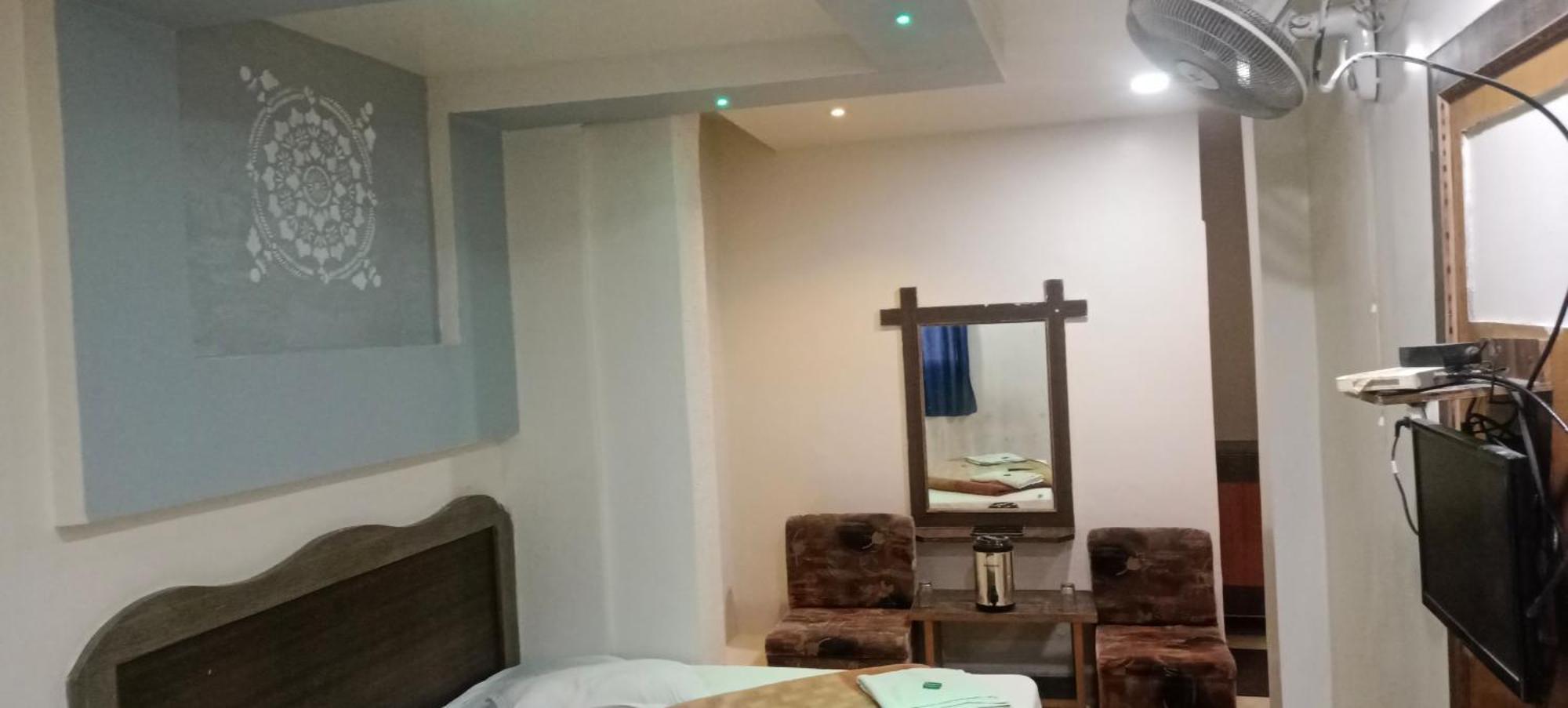 New Hotel Rajvihar Pachmarhī エクステリア 写真