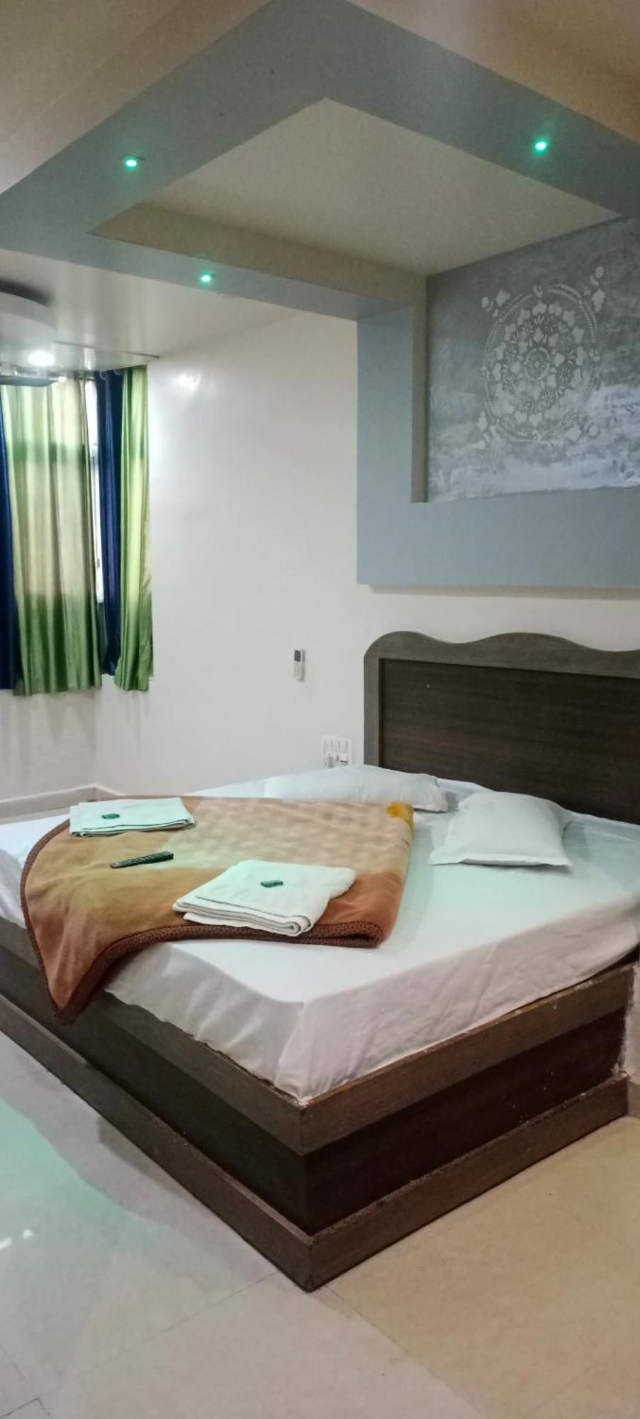 New Hotel Rajvihar Pachmarhī エクステリア 写真