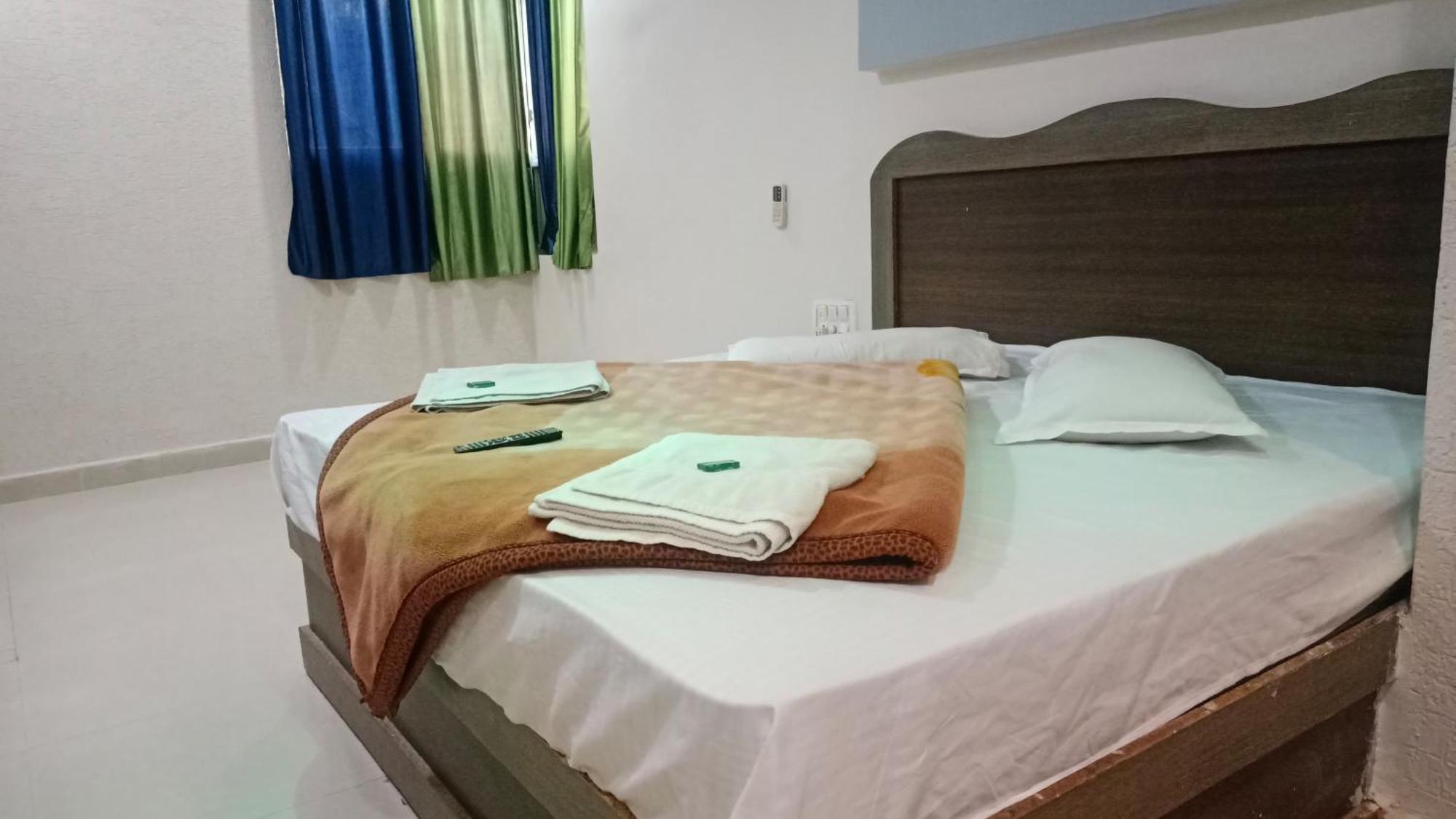 New Hotel Rajvihar Pachmarhī エクステリア 写真