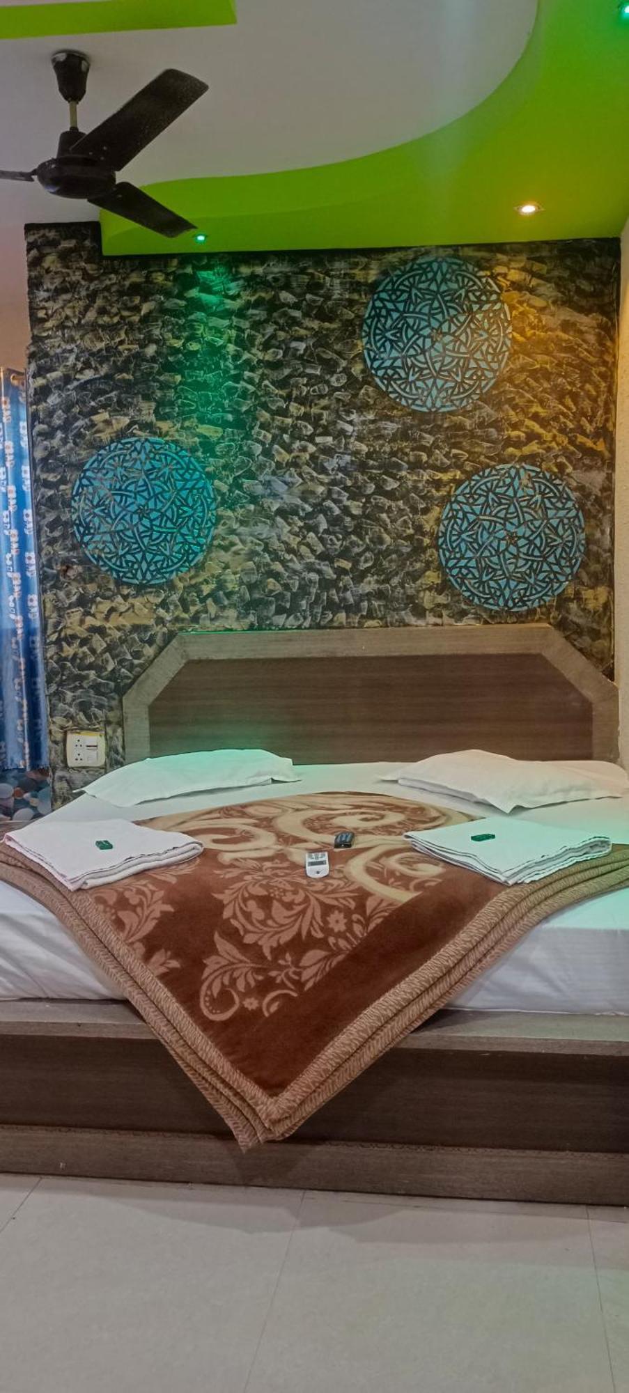 New Hotel Rajvihar Pachmarhī エクステリア 写真
